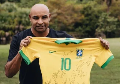 Ex-volante da Seleção Brasileira reconhece que seu maior gol foi entregar vida a Jesus