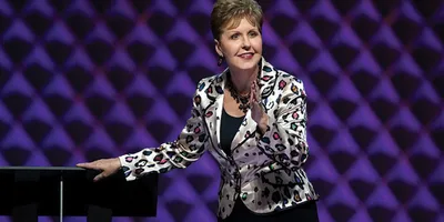 Joyce Meyer afirma que fazer tatuagem não é pecado: \"Santidade não é legalismo\"