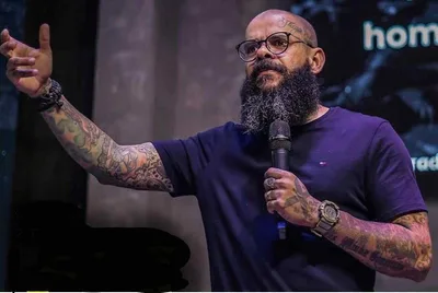 A resposta ríspida de Anderson Silva a Ton Carfi, Estevam Hernandes e cia