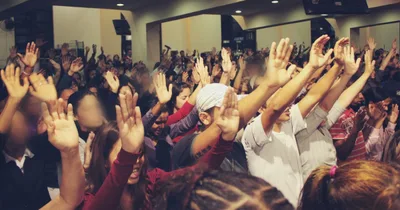 Cantora gospel cancela apresentação por falta de cachê e fãs não perdoam