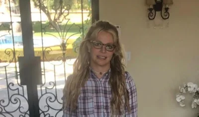 ‘Quando a vida fica difícil, ore’, diz Britney Spears após vitória na Justiça