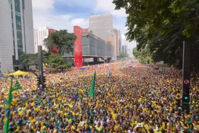 Globo tenta minimizar manifestação na Paulista militantes da USP