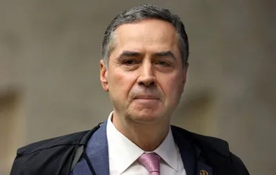Barroso chama populares de terroristas, mas defendeu terrorista italiano