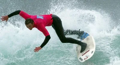 Surfista deixa campeonatos para se tornar pastor: "Senti o chamado de Deus"