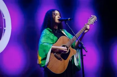 “Essa música é de esquerda” diz pregador sobre “Evangelho de Fariseu”