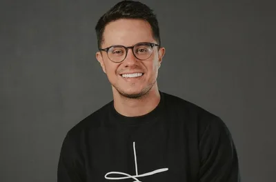 Deive Leonardo estreia no SBT com programa de fé, motivação e esperança