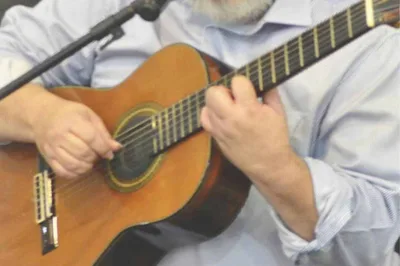 Cantor gospel renomado interrompe a carreira para tratar depressão