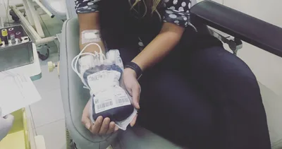Cantora gospel faz doação de sangue e defende causa humanitária