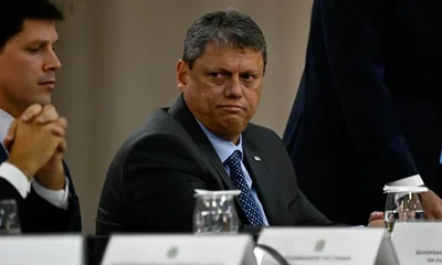 Tarcisio vai trocar único secretário pastor do seu governo para acomodar agente afastado da PF