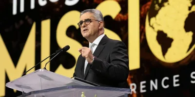 Pela primeira vez, brasileiro é eleito como presidente mundial da Igreja Adventista