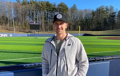 Atleta diz que aceitou Jesus durante jogo de beisebol: "Fechei meus olhos e orei"