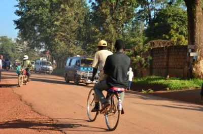 Espada: extremistas muçulmanos matam evangelista em Uganda