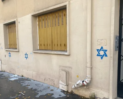 Casas em Paris são marcadas com a Estrela de Davi para facilitar ataques