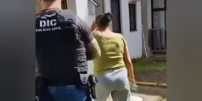 Mulher condenada por mandar matar menino para ritual de magia negra é presa em SC