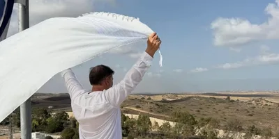 Pastor ora por reféns na fronteira de Gaza: \"O tempo é profético\"