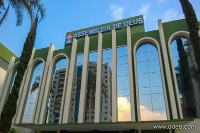 Pastor da Assembleia de Deus é flagrado em motel com esposa de fiel