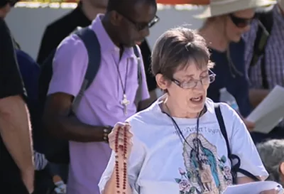 Cristãos protestam contra conferência satânica nos EUA