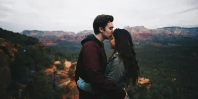 Novo livro inspirado em “As 5 linguagens do amor” traz dicas para comunicação de casais