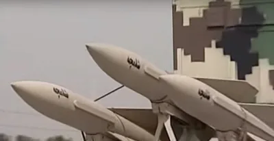 Irã lança uma série de mísseis contra Israel