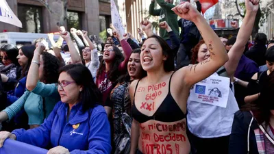 Chile quer legalizar o aborto "sem qualquer limitação", diz ativista pró-vida