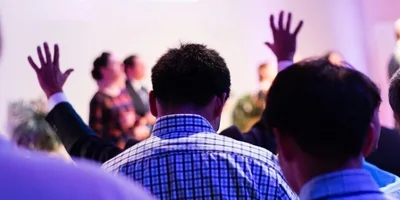 Pesquisa mostra que mais de 90% dos brasileiros valoriza família e fé em Deus