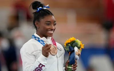 Simone Biles, dona de 7 medalhas olímpicas: ‘Deus dirige minha vida’