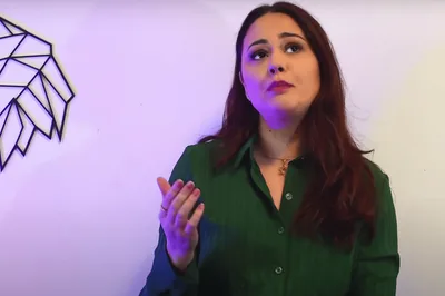 "Modo Mágico" é o novo single de Fabrícia Maira