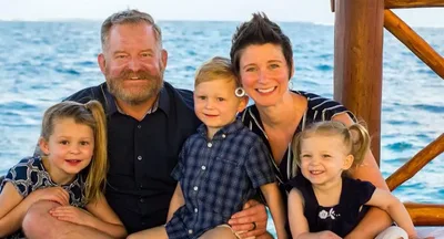 Ex-gay se reconcilia com Jesus e forma uma família: "Deus nunca me deixou"