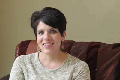 Mulher que sobreviveu a aborto encontra e perdoa mãe: "Deus reescreveu minha história"
