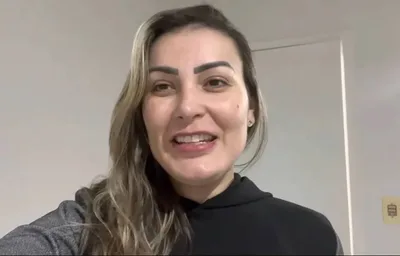 Andressa Urach pede perdão e desiste de processo contra Universal