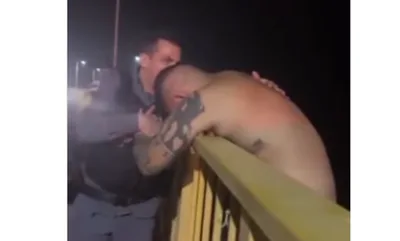 Policial faz oração ‘em nome de Jesus’ e evita suicídio em ponte