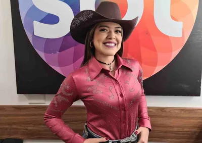 Carina Garay, cantora da Sony Music, vai se apresentar no Programa Raul Gil