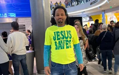 'Jesus salva': frase leva cristão ser hostilizado em shopping