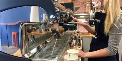 Missão inaugura 'cafeteria missionária' para empregar ex-viciados e moradores de rua