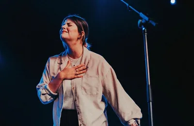 Laura Souguellis diz por que deixou a indústria gospel: “Trocamos intimidade por aplausos”