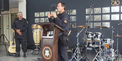 Após inaugurarem templo evangélico, policiais do Bope querem aulas de teologia