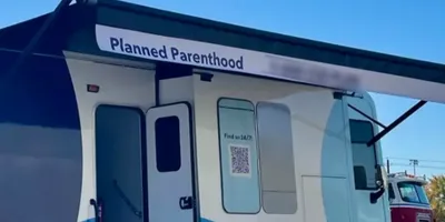 Líderes cristãos condenam ônibus para aborto gratuito em Chicago: \"Demoníaco\"