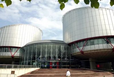 Tribunal decide a favor de padaria cristã que se recusou a fazer bolo gay