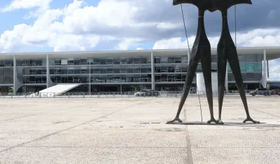 Vigilhão com fé na Praça dos Três Poderes reúne cristãos por anistia e pacificação do Brasil