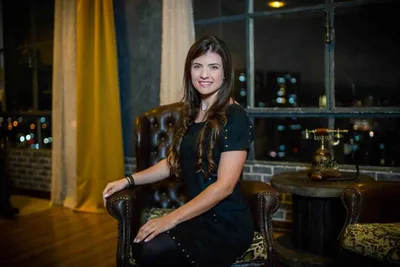 Cantora gospel Giovanna Fernandes lança single “É no Deserto”