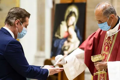 Diocese of Rome offers priests free COVID-19 antibody tests