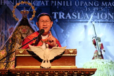 Devotion is embracing God and others with real love, says Cardinal Tagle