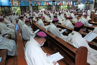 CBCP circular encouraging the faithful to return to Sunday Masses in churches