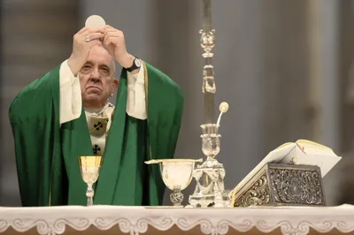 Pope Francis on World Day of the Poor: Be ‘tireless builders of hope’ amid suffering