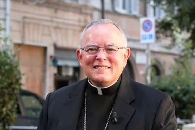 Archbishop Chaput to priests: defend marriage bond wherever you can