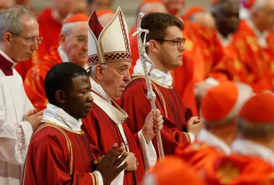 Give your lives for your flocks, pope tells archbishops