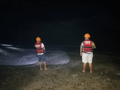 6.2-magnitude earthquake strikes off eastern Philippines
