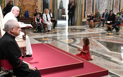 Everyone is beautiful in God’s eyes, Pope Francis tells children with autism spectrum disorder