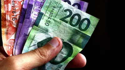 PBBM, hinimok na sertipikahang urgent ang panukalang 200-pesos na legislated wage increase - VeritasPH