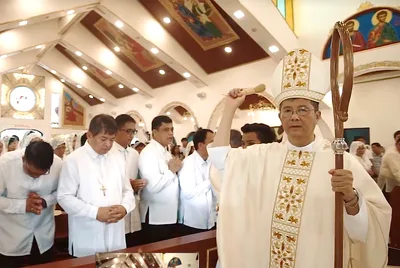 Bishop praises unity to rebuild Bataan church ravaged by storms